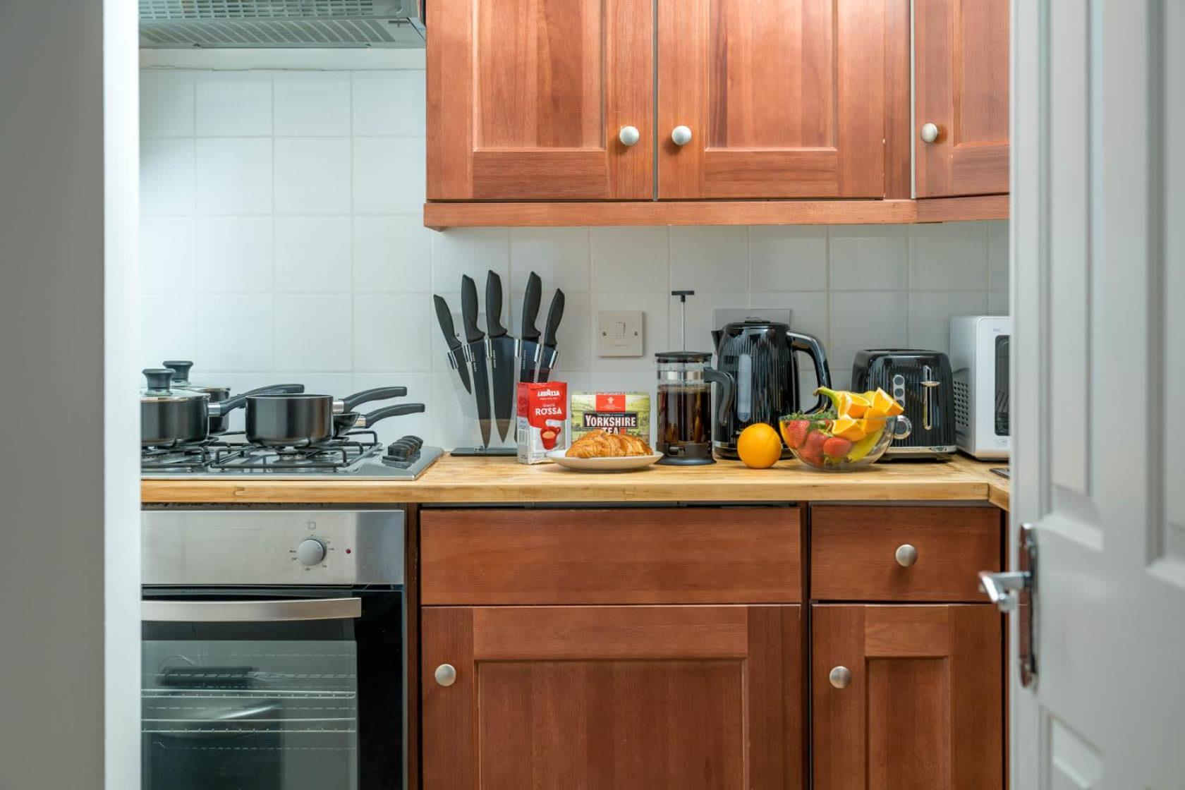 Апартаменты Brick Lane, - Lovely One Bedroom